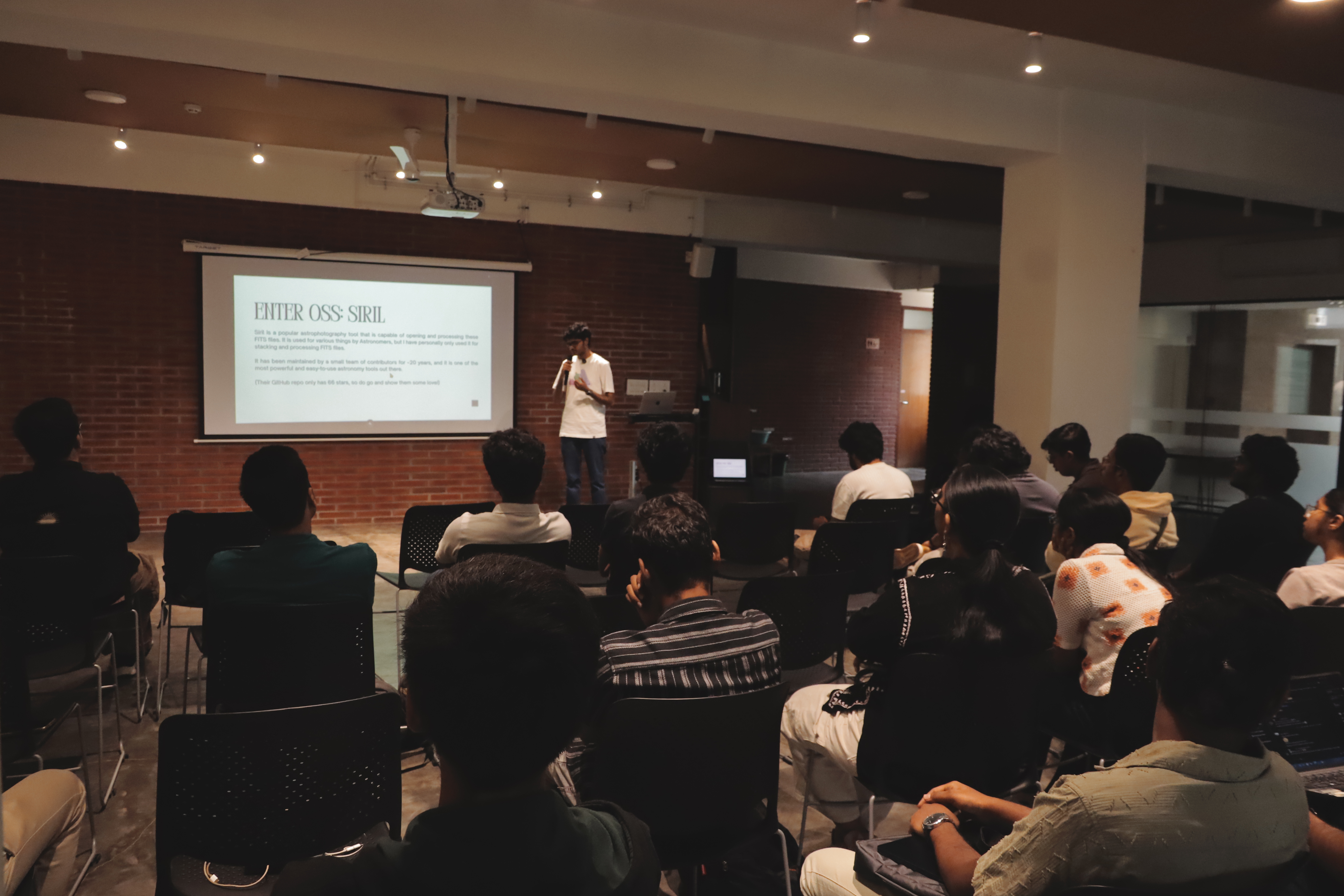 Anshul P presenting at FOSS Talks 3.0